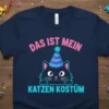 Das Ist Mein Katzen Kostüm T-Shirt with a cute cartoon cat wearing a party hat