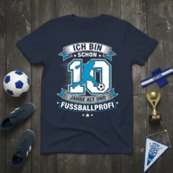 Ich bin schon 10 Jahre alt und Fußballprofi text with soccer player graphic on navy t-shirt