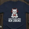 KANN DICH NICHT HÖREN ICH ZOCKE text with a grumpy cat wearing headphones and holding a game controller, on a