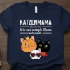 Navy t-shirt with "Katzenmama Wie eine normale Mama nur cooler" text and cartoon cats wearing a crown and sunglasses