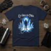 La Vida Es Fría Spanish quote t-shirt with a silhouette figure in a cold, icy landscape under a moonlit sky