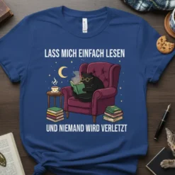 T-shirt with German text "Lass mich einfach lesen und niemand wird verletzt" and illustration of a black cat reading in