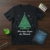 Black t-shirt with "Mon beau Sapin des Éléments" text and a Christmas tree made of periodic table elements, surrounded by